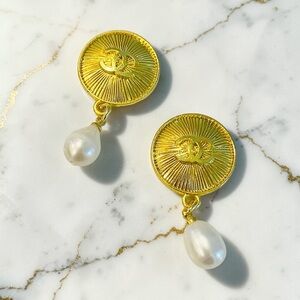 Luxury Gold Domed Starburst Upcycled Zipper Pull Earrings with Faux Pearl